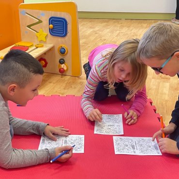 Druháci v knihovně