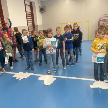 Kolem světa dnes podruhé
