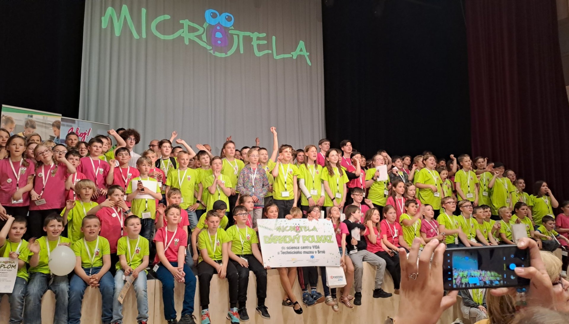 MICROTELA