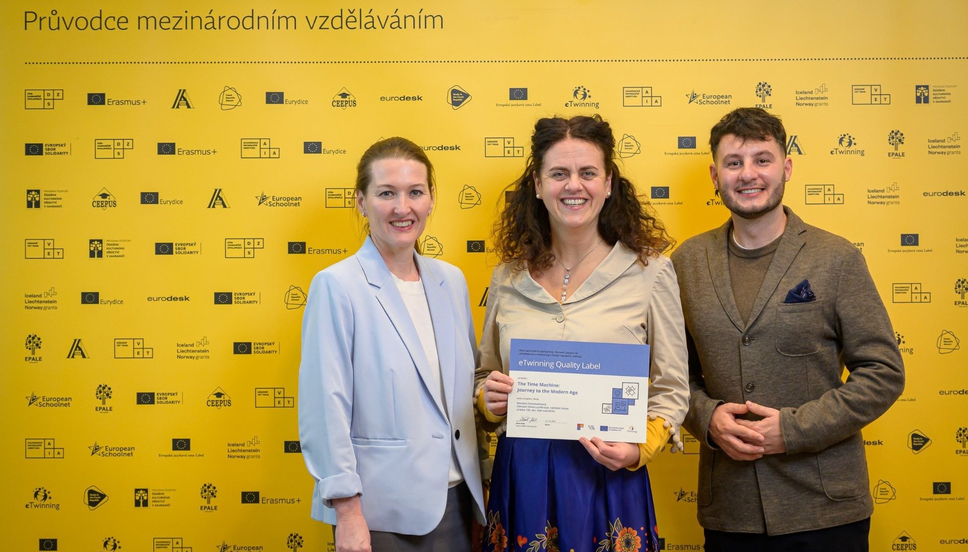 Projekt The Time Machine – Modern Age získal český Certifikát kvality eTwinning 2025